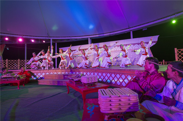 响沙湾,沙漠,度假地,景区,旅游,图片,照片,摄影,内蒙古响沙湾,内蒙古旅游,鄂尔多斯市旅游,莲花酒店,莲花度假酒店,莲沙度假岛,福沙度假岛,悦沙休闲岛,仙沙休闲岛,一粒沙度假村,在线预订,预定,旅行社,AAAAA,5A级旅游景区,库布齐,库布其沙漠,库布其旅游