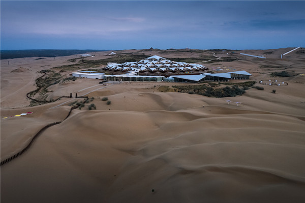 响沙湾,沙漠,度假地,景区,旅游,图片,照片,摄影,内蒙古响沙湾,内蒙古旅游,鄂尔多斯市旅游,莲花酒店,莲花度假酒店,莲沙度假岛,福沙度假岛,悦沙休闲岛,仙沙休闲岛,一粒沙度假村,在线预订,预定,旅行社,AAAAA,5A级旅游景区,库布齐,库布其沙漠,库布其旅游