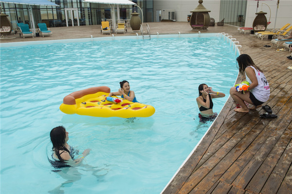 响沙湾,沙漠,度假地,景区,旅游,图片,照片,摄影,内蒙古响沙湾,内蒙古旅游,鄂尔多斯市旅游,莲花酒店,莲花度假酒店,莲沙度假岛,福沙度假岛,悦沙休闲岛,仙沙休闲岛,一粒沙度假村,在线预订,预定,旅行社,AAAAA,5A级旅游景区,库布齐,库布其沙漠,库布其旅游