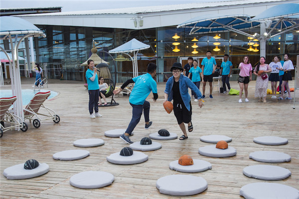 响沙湾,沙漠,度假地,景区,旅游,图片,照片,摄影,内蒙古响沙湾,内蒙古旅游,鄂尔多斯市旅游,莲花酒店,莲花度假酒店,莲沙度假岛,福沙度假岛,悦沙休闲岛,仙沙休闲岛,一粒沙度假村,在线预订,预定,旅行社,AAAAA,5A级旅游景区,库布齐,库布其沙漠,库布其旅游