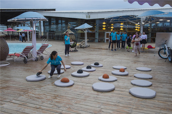 响沙湾,沙漠,度假地,景区,旅游,图片,照片,摄影,内蒙古响沙湾,内蒙古旅游,鄂尔多斯市旅游,莲花酒店,莲花度假酒店,莲沙度假岛,福沙度假岛,悦沙休闲岛,仙沙休闲岛,一粒沙度假村,在线预订,预定,旅行社,AAAAA,5A级旅游景区,库布齐,库布其沙漠,库布其旅游