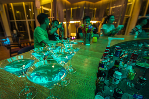 响沙湾,沙漠,度假地,景区,旅游,图片,照片,摄影,内蒙古响沙湾,内蒙古旅游,鄂尔多斯市旅游,莲花酒店,莲花度假酒店,莲沙度假岛,福沙度假岛,悦沙休闲岛,仙沙休闲岛,一粒沙度假村,在线预订,预定,旅行社,AAAAA,5A级旅游景区,库布齐,库布其沙漠,库布其旅游