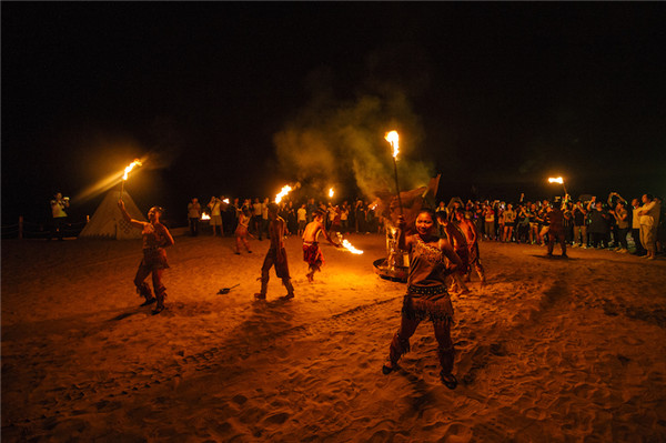 响沙湾,沙漠,度假地,景区,旅游,图片,照片,摄影,内蒙古响沙湾,内蒙古旅游,鄂尔多斯市旅游,莲花酒店,莲花度假酒店,莲沙度假岛,福沙度假岛,悦沙休闲岛,仙沙休闲岛,一粒沙度假村,在线预订,预定,旅行社,AAAAA,5A级旅游景区,库布齐,库布其沙漠,库布其旅游