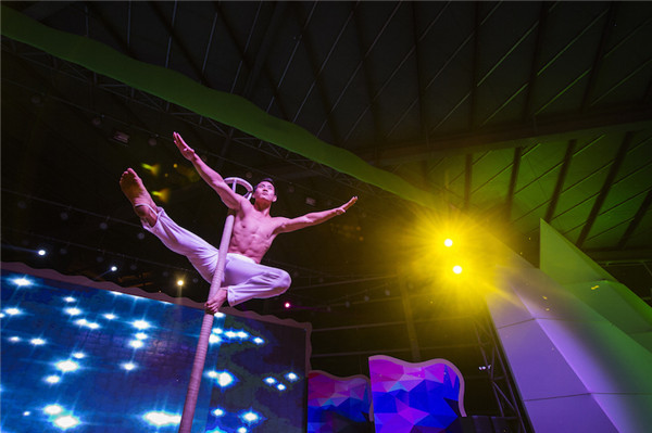 响沙湾,沙漠,度假地,景区,旅游,图片,照片,摄影,内蒙古响沙湾,内蒙古旅游,鄂尔多斯市旅游,莲花酒店,莲花度假酒店,莲沙度假岛,福沙度假岛,悦沙休闲岛,仙沙休闲岛,一粒沙度假村,在线预订,预定,旅行社,AAAAA,5A级旅游景区,库布齐,库布其沙漠,库布其旅游