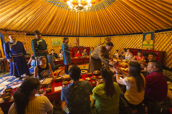 响沙湾,沙漠,度假地,景区,旅游,图片,照片,摄影,内蒙古响沙湾,内蒙古旅游,鄂尔多斯市旅游,莲花酒店,莲花度假酒店,莲沙度假岛,福沙度假岛,悦沙休闲岛,仙沙休闲岛,一粒沙度假村,在线预订,预定,旅行社,AAAAA,5A级旅游景区,库布齐,库布其沙漠,库布其旅游