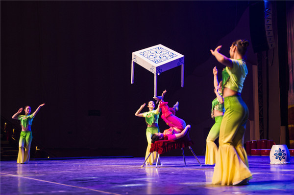 响沙湾,沙漠,度假地,景区,旅游,图片,照片,摄影,内蒙古响沙湾,内蒙古旅游,鄂尔多斯市旅游,莲花酒店,莲花度假酒店,莲沙度假岛,福沙度假岛,悦沙休闲岛,仙沙休闲岛,一粒沙度假村,在线预订,预定,旅行社,AAAAA,5A级旅游景区,库布齐,库布其沙漠,库布其旅游