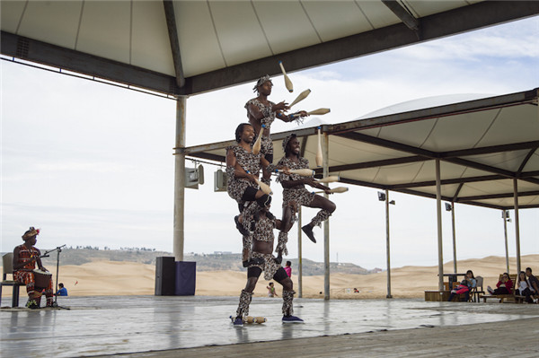 响沙湾,沙漠,度假地,景区,旅游,图片,照片,摄影,内蒙古响沙湾,内蒙古旅游,鄂尔多斯市旅游,莲花酒店,莲花度假酒店,莲沙度假岛,福沙度假岛,悦沙休闲岛,仙沙休闲岛,一粒沙度假村,在线预订,预定,旅行社,AAAAA,5A级旅游景区,库布齐,库布其沙漠,库布其旅游