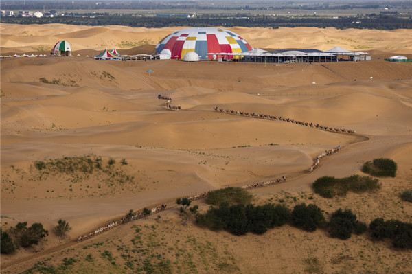 响沙湾,沙漠,度假地,景区,旅游,图片,照片,摄影,内蒙古响沙湾,内蒙古旅游,鄂尔多斯市旅游,莲花酒店,莲花度假酒店,莲沙度假岛,福沙度假岛,悦沙休闲岛,仙沙休闲岛,一粒沙度假村,在线预订,预定,旅行社,AAAAA,5A级旅游景区,库布齐,库布其沙漠,库布其旅游