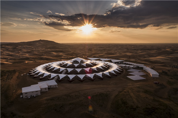 响沙湾,沙漠,度假地,景区,旅游,图片,照片,摄影,内蒙古响沙湾,内蒙古旅游,鄂尔多斯市旅游,莲花酒店,莲花度假酒店,莲沙度假岛,福沙度假岛,悦沙休闲岛,仙沙休闲岛,一粒沙度假村,在线预订,预定,旅行社,AAAAA,5A级旅游景区,库布齐,库布其沙漠,库布其旅游