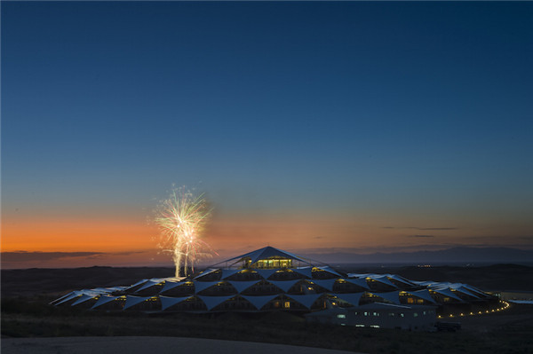 响沙湾,沙漠,度假地,景区,旅游,图片,照片,摄影,内蒙古响沙湾,内蒙古旅游,鄂尔多斯市旅游,莲花酒店,莲花度假酒店,莲沙度假岛,福沙度假岛,悦沙休闲岛,仙沙休闲岛,一粒沙度假村,在线预订,预定,旅行社,AAAAA,5A级旅游景区,库布齐,库布其沙漠,库布其旅游