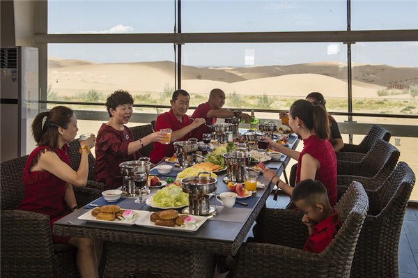 响沙湾,沙漠,度假地,景区,旅游,图片,照片,摄影,内蒙古响沙湾,内蒙古旅游,鄂尔多斯市旅游,莲花酒店,莲花度假酒店,莲沙度假岛,福沙度假岛,悦沙休闲岛,仙沙休闲岛,一粒沙度假村,在线预订,预定,旅行社,AAAAA,5A级旅游景区,库布齐,库布其沙漠,库布其旅游