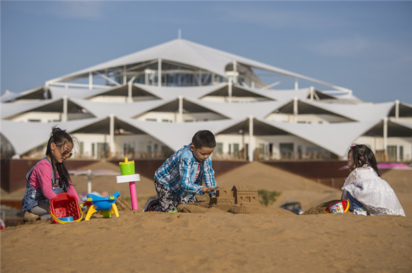 响沙湾,沙漠,度假地,景区,旅游,图片,照片,摄影,内蒙古响沙湾,内蒙古旅游,鄂尔多斯市旅游,莲花酒店,莲花度假酒店,莲沙度假岛,福沙度假岛,悦沙休闲岛,仙沙休闲岛,一粒沙度假村,在线预订,预定,旅行社,AAAAA,5A级旅游景区,库布齐,库布其沙漠,库布其旅游