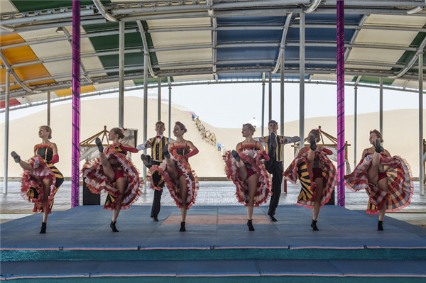 响沙湾,沙漠,度假地,景区,旅游,图片,照片,摄影,内蒙古响沙湾,内蒙古旅游,鄂尔多斯市旅游,莲花酒店,莲花度假酒店,莲沙度假岛,福沙度假岛,悦沙休闲岛,仙沙休闲岛,一粒沙度假村,在线预订,预定,旅行社,AAAAA,5A级旅游景区,库布齐,库布其沙漠,库布其旅游