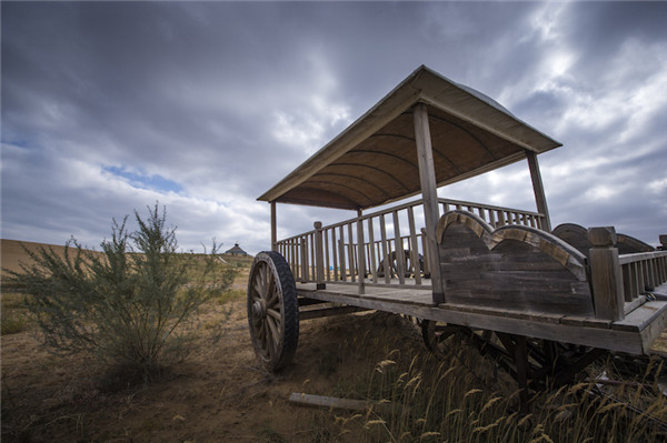 响沙湾,沙漠,度假地,景区,旅游,图片,照片,摄影,内蒙古响沙湾,内蒙古旅游,鄂尔多斯市旅游,莲花酒店,莲花度假酒店,莲沙度假岛,福沙度假岛,悦沙休闲岛,仙沙休闲岛,一粒沙度假村,在线预订,预定,旅行社,AAAAA,5A级旅游景区,库布齐,库布其沙漠,库布其旅游
