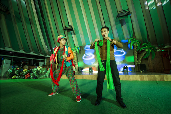 响沙湾,沙漠,度假地,景区,旅游,图片,照片,摄影,内蒙古响沙湾,内蒙古旅游,鄂尔多斯市旅游,莲花酒店,莲花度假酒店,莲沙度假岛,福沙度假岛,悦沙休闲岛,仙沙休闲岛,一粒沙度假村,在线预订,预定,旅行社,AAAAA,5A级旅游景区,库布齐,库布其沙漠,库布其旅游