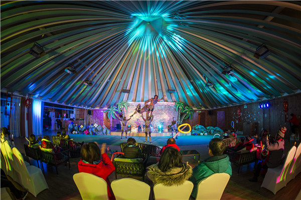 响沙湾,沙漠,度假地,景区,旅游,图片,照片,摄影,内蒙古响沙湾,内蒙古旅游,鄂尔多斯市旅游,莲花酒店,莲花度假酒店,莲沙度假岛,福沙度假岛,悦沙休闲岛,仙沙休闲岛,一粒沙度假村,在线预订,预定,旅行社,AAAAA,5A级旅游景区,库布齐,库布其沙漠,库布其旅游