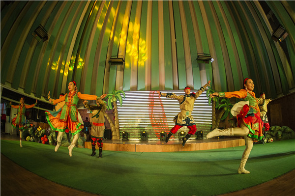 响沙湾,沙漠,度假地,景区,旅游,图片,照片,摄影,内蒙古响沙湾,内蒙古旅游,鄂尔多斯市旅游,莲花酒店,莲花度假酒店,莲沙度假岛,福沙度假岛,悦沙休闲岛,仙沙休闲岛,一粒沙度假村,在线预订,预定,旅行社,AAAAA,5A级旅游景区,库布齐,库布其沙漠,库布其旅游