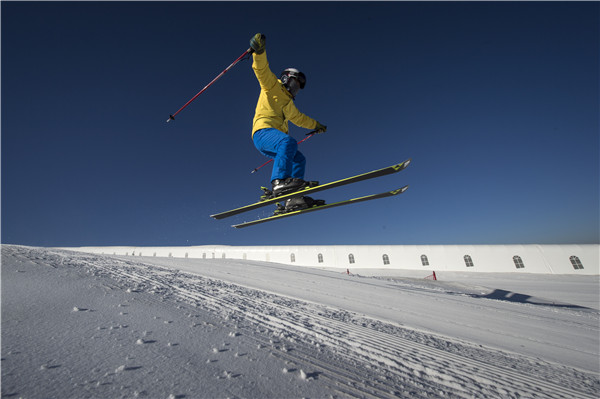 响沙湾,沙漠,度假地,景区,旅游,图片,照片,摄影,内蒙古响沙湾,内蒙古旅游,鄂尔多斯市旅游,莲花酒店,莲花度假酒店,莲沙度假岛,福沙度假岛,悦沙休闲岛,仙沙休闲岛,一粒沙度假村,在线预订,预定,旅行社,AAAAA,5A级旅游景区,库布齐,库布其沙漠,库布其旅游