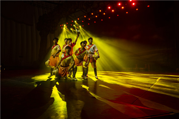 响沙湾,沙漠,度假地,景区,旅游,图片,照片,摄影,内蒙古响沙湾,内蒙古旅游,鄂尔多斯市旅游,莲花酒店,莲花度假酒店,莲沙度假岛,福沙度假岛,悦沙休闲岛,仙沙休闲岛,一粒沙度假村,在线预订,预定,旅行社,AAAAA,5A级旅游景区,库布齐,库布其沙漠,库布其旅游