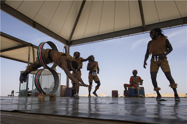 响沙湾,沙漠,度假地,景区,旅游,图片,照片,摄影,内蒙古响沙湾,内蒙古旅游,鄂尔多斯市旅游,莲花酒店,莲花度假酒店,莲沙度假岛,福沙度假岛,悦沙休闲岛,仙沙休闲岛,一粒沙度假村,在线预订,预定,旅行社,AAAAA,5A级旅游景区,库布齐,库布其沙漠,库布其旅游