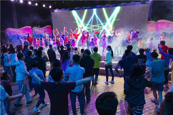 响沙湾,沙漠,度假地,景区,旅游,图片,照片,摄影,内蒙古响沙湾,内蒙古旅游,鄂尔多斯市旅游,莲花酒店,莲花度假酒店,莲沙度假岛,福沙度假岛,悦沙休闲岛,仙沙休闲岛,一粒沙度假村,在线预订,预定,旅行社,AAAAA,5A级旅游景区,库布齐,库布其沙漠,库布其旅游