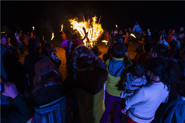响沙湾,沙漠,度假地,景区,旅游,图片,照片,摄影,内蒙古响沙湾,内蒙古旅游,鄂尔多斯市旅游,莲花酒店,莲花度假酒店,莲沙度假岛,福沙度假岛,悦沙休闲岛,仙沙休闲岛,一粒沙度假村,在线预订,预定,旅行社,AAAAA,5A级旅游景区,库布齐,库布其沙漠,库布其旅游