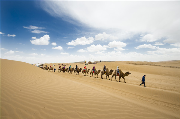 响沙湾,沙漠,度假地,景区,旅游,图片,照片,摄影,内蒙古响沙湾,内蒙古旅游,鄂尔多斯市旅游,莲花酒店,莲花度假酒店,莲沙度假岛,福沙度假岛,悦沙休闲岛,仙沙休闲岛,一粒沙度假村,在线预订,预定,旅行社,AAAAA,5A级旅游景区,库布齐,库布其沙漠,库布其旅游