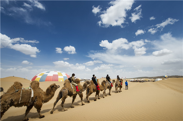 响沙湾,沙漠,度假地,景区,旅游,图片,照片,摄影,内蒙古响沙湾,内蒙古旅游,鄂尔多斯市旅游,莲花酒店,莲花度假酒店,莲沙度假岛,福沙度假岛,悦沙休闲岛,仙沙休闲岛,一粒沙度假村,在线预订,预定,旅行社,AAAAA,5A级旅游景区,库布齐,库布其沙漠,库布其旅游