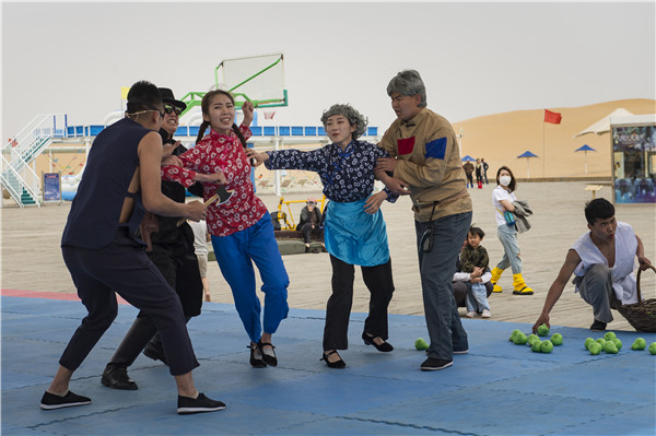 响沙湾,沙漠,度假地,景区,旅游,图片,照片,摄影,内蒙古响沙湾,内蒙古旅游,鄂尔多斯市旅游,莲花酒店,莲花度假酒店,莲沙度假岛,福沙度假岛,悦沙休闲岛,仙沙休闲岛,一粒沙度假村,在线预订,预定,旅行社,AAAAA,5A级旅游景区,库布齐,库布其沙漠,库布其旅游