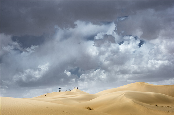 响沙湾,沙漠,度假地,景区,旅游,图片,照片,摄影,内蒙古响沙湾,内蒙古旅游,鄂尔多斯市旅游,莲花酒店,莲花度假酒店,莲沙度假岛,福沙度假岛,悦沙休闲岛,仙沙休闲岛,一粒沙度假村,在线预订,预定,旅行社,AAAAA,5A级旅游景区,库布齐,库布其沙漠,库布其旅游