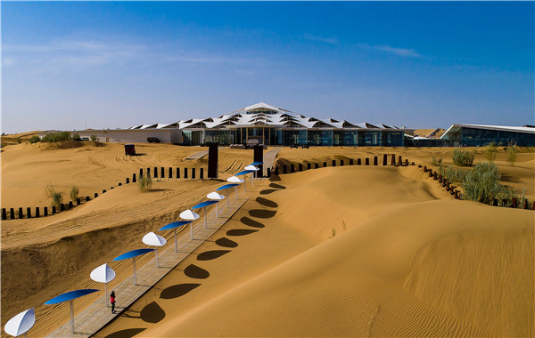 响沙湾,沙漠,度假地,景区,旅游,图片,照片,摄影,内蒙古响沙湾,内蒙古旅游,鄂尔多斯市旅游,莲花酒店,莲花度假酒店,莲沙度假岛,福沙度假岛,悦沙休闲岛,仙沙休闲岛,一粒沙度假村,在线预订,预定,旅行社,AAAAA,5A级旅游景区,库布齐,库布其沙漠,库布其旅游