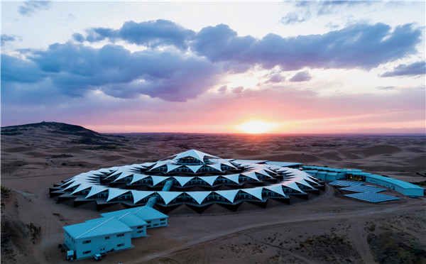 响沙湾,沙漠,度假地,景区,旅游,图片,照片,摄影,内蒙古响沙湾,内蒙古旅游,鄂尔多斯市旅游,莲花酒店,莲花度假酒店,莲沙度假岛,福沙度假岛,悦沙休闲岛,仙沙休闲岛,一粒沙度假村,在线预订,预定,旅行社,AAAAA,5A级旅游景区,库布齐,库布其沙漠,库布其旅游