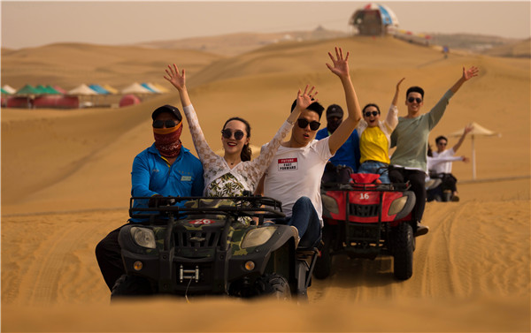 响沙湾,沙漠,度假地,景区,旅游,图片,照片,摄影,内蒙古响沙湾,内蒙古旅游,鄂尔多斯市旅游,莲花酒店,莲花度假酒店,莲沙度假岛,福沙度假岛,悦沙休闲岛,仙沙休闲岛,一粒沙度假村,在线预订,预定,旅行社,AAAAA,5A级旅游景区,库布齐,库布其沙漠,库布其旅游