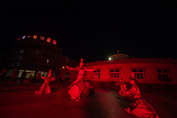 响沙湾,沙漠,度假地,景区,旅游,图片,照片,摄影,内蒙古响沙湾,内蒙古旅游,鄂尔多斯市旅游,莲花酒店,莲花度假酒店,莲沙度假岛,福沙度假岛,悦沙休闲岛,仙沙休闲岛,一粒沙度假村,在线预订,预定,旅行社,AAAAA,5A级旅游景区,库布齐,库布其沙漠,库布其旅游