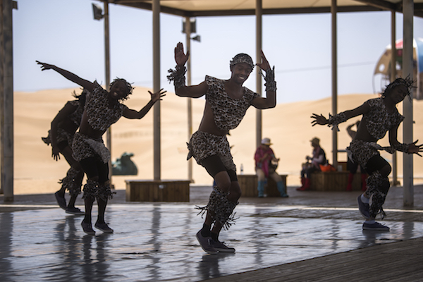 响沙湾,沙漠,度假地,景区,旅游,图片,照片,摄影,内蒙古响沙湾,内蒙古旅游,鄂尔多斯市旅游,莲花酒店,莲花度假酒店,莲沙度假岛,福沙度假岛,悦沙休闲岛,仙沙休闲岛,一粒沙度假村,在线预订,预定,旅行社,AAAAA,5A级旅游景区,库布齐,库布其沙漠,库布其旅游