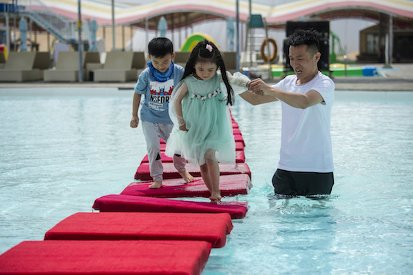 响沙湾,沙漠,度假地,景区,旅游,图片,照片,摄影,内蒙古响沙湾,内蒙古旅游,鄂尔多斯市旅游,莲花酒店,莲花度假酒店,莲沙度假岛,福沙度假岛,悦沙休闲岛,仙沙休闲岛,一粒沙度假村,在线预订,预定,旅行社,AAAAA,5A级旅游景区,库布齐,库布其沙漠,库布其旅游