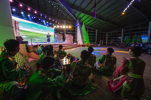 响沙湾,沙漠,度假地,景区,旅游,图片,照片,摄影,内蒙古响沙湾,内蒙古旅游,鄂尔多斯市旅游,莲花酒店,莲花度假酒店,莲沙度假岛,福沙度假岛,悦沙休闲岛,仙沙休闲岛,一粒沙度假村,在线预订,预定,旅行社,AAAAA,5A级旅游景区,库布齐,库布其沙漠,库布其旅游