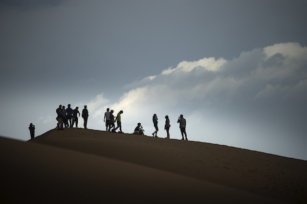 响沙湾,沙漠,度假地,景区,旅游,图片,照片,摄影,内蒙古响沙湾,内蒙古旅游,鄂尔多斯市旅游,莲花酒店,莲花度假酒店,莲沙度假岛,福沙度假岛,悦沙休闲岛,仙沙休闲岛,一粒沙度假村,在线预订,预定,旅行社,AAAAA,5A级旅游景区,库布齐,库布其沙漠,库布其旅游