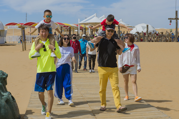 响沙湾,沙漠,度假地,景区,旅游,图片,照片,摄影,内蒙古响沙湾,内蒙古旅游,鄂尔多斯市旅游,莲花酒店,莲花度假酒店,莲沙度假岛,福沙度假岛,悦沙休闲岛,仙沙休闲岛,一粒沙度假村,在线预订,预定,旅行社,AAAAA,5A级旅游景区,库布齐,库布其沙漠,库布其旅游