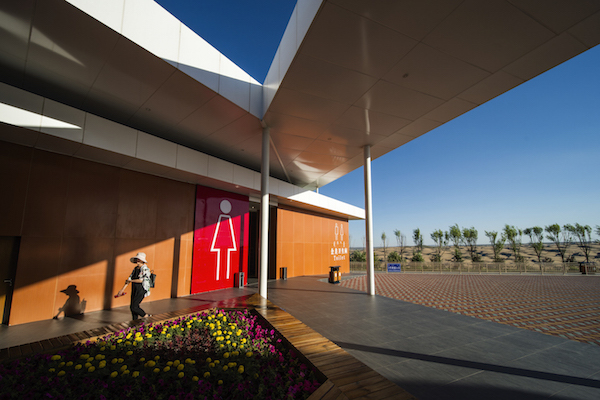 响沙湾,沙漠,度假地,景区,旅游,图片,照片,摄影,内蒙古响沙湾,内蒙古旅游,鄂尔多斯市旅游,莲花酒店,莲花度假酒店,莲沙度假岛,福沙度假岛,悦沙休闲岛,仙沙休闲岛,一粒沙度假村,在线预订,预定,旅行社,AAAAA,5A级旅游景区,库布齐,库布其沙漠,库布其旅游