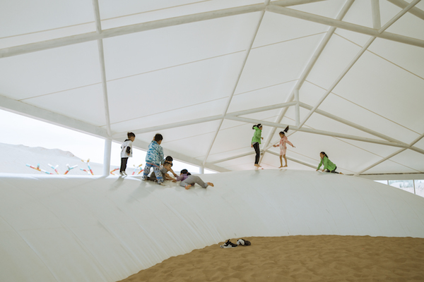 响沙湾,沙漠,度假地,景区,旅游,图片,照片,摄影,内蒙古响沙湾,内蒙古旅游,鄂尔多斯市旅游,莲花酒店,莲花度假酒店,莲沙度假岛,福沙度假岛,悦沙休闲岛,仙沙休闲岛,一粒沙度假村,在线预订,预定,旅行社,AAAAA,5A级旅游景区,库布齐,库布其沙漠,库布其旅游