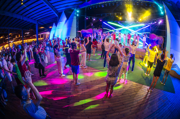 响沙湾,沙漠,度假地,景区,旅游,图片,照片,摄影,内蒙古响沙湾,内蒙古旅游,鄂尔多斯市旅游,莲花酒店,莲花度假酒店,莲沙度假岛,福沙度假岛,悦沙休闲岛,仙沙休闲岛,一粒沙度假村,在线预订,预定,旅行社,AAAAA,5A级旅游景区,库布齐,库布其沙漠,库布其旅游