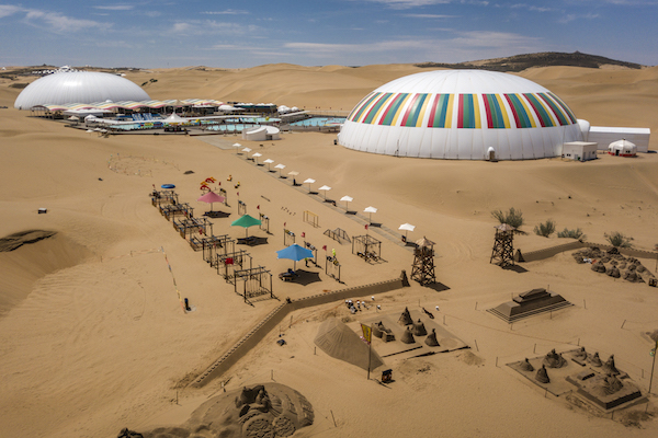 响沙湾,沙漠,度假地,景区,旅游,图片,照片,摄影,内蒙古响沙湾,内蒙古旅游,鄂尔多斯市旅游,莲花酒店,莲花度假酒店,莲沙度假岛,福沙度假岛,悦沙休闲岛,仙沙休闲岛,一粒沙度假村,在线预订,预定,旅行社,AAAAA,5A级旅游景区,库布齐,库布其沙漠,库布其旅游