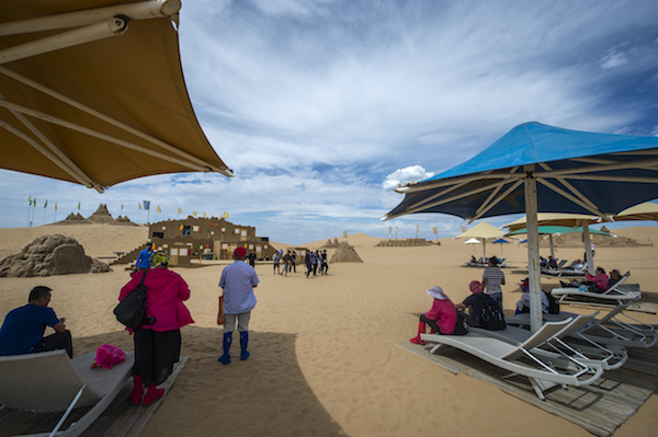 响沙湾,沙漠,度假地,景区,旅游,图片,照片,摄影,内蒙古响沙湾,内蒙古旅游,鄂尔多斯市旅游,莲花酒店,莲花度假酒店,莲沙度假岛,福沙度假岛,悦沙休闲岛,仙沙休闲岛,一粒沙度假村,在线预订,预定,旅行社,AAAAA,5A级旅游景区,库布齐,库布其沙漠,库布其旅游