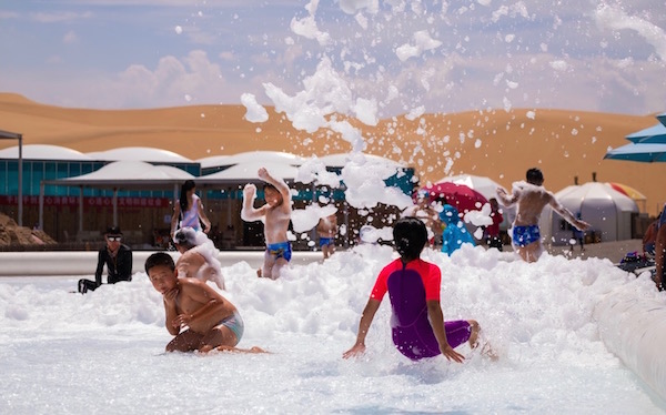 响沙湾,沙漠,度假地,景区,旅游,图片,照片,摄影,内蒙古响沙湾,内蒙古旅游,鄂尔多斯市旅游,莲花酒店,莲花度假酒店,莲沙度假岛,福沙度假岛,悦沙休闲岛,仙沙休闲岛,一粒沙度假村,在线预订,预定,旅行社,AAAAA,5A级旅游景区,库布齐,库布其沙漠,库布其旅游