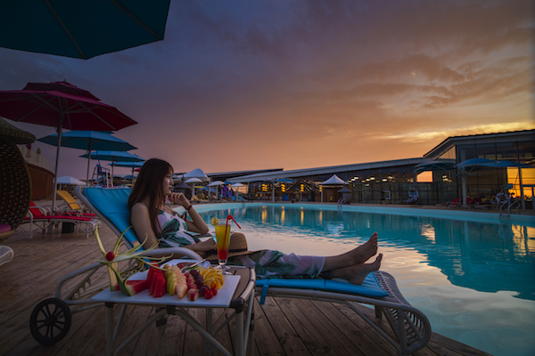 响沙湾,沙漠,度假地,景区,旅游,图片,照片,摄影,内蒙古响沙湾,内蒙古旅游,鄂尔多斯市旅游,莲花酒店,莲花度假酒店,莲沙度假岛,福沙度假岛,悦沙休闲岛,仙沙休闲岛,一粒沙度假村,在线预订,预定,旅行社,AAAAA,5A级旅游景区,库布齐,库布其沙漠,库布其旅游