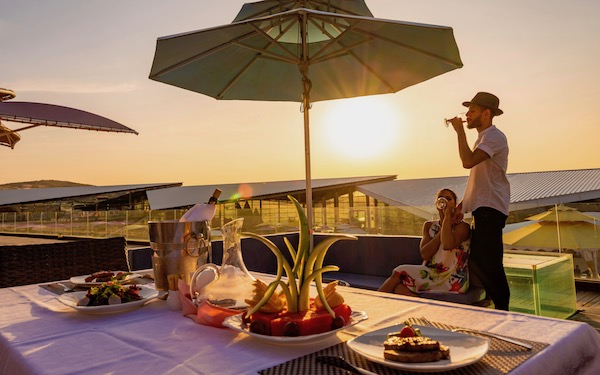 响沙湾,沙漠,度假地,景区,旅游,图片,照片,摄影,内蒙古响沙湾,内蒙古旅游,鄂尔多斯市旅游,莲花酒店,莲花度假酒店,莲沙度假岛,福沙度假岛,悦沙休闲岛,仙沙休闲岛,一粒沙度假村,在线预订,预定,旅行社,AAAAA,5A级旅游景区,库布齐,库布其沙漠,库布其旅游