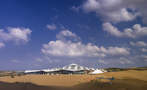 响沙湾,沙漠,度假地,景区,旅游,图片,照片,摄影,内蒙古响沙湾,内蒙古旅游,鄂尔多斯市旅游,莲花酒店,莲花度假酒店,莲沙度假岛,福沙度假岛,悦沙休闲岛,仙沙休闲岛,一粒沙度假村,在线预订,预定,旅行社,AAAAA,5A级旅游景区,库布齐,库布其沙漠,库布其旅游