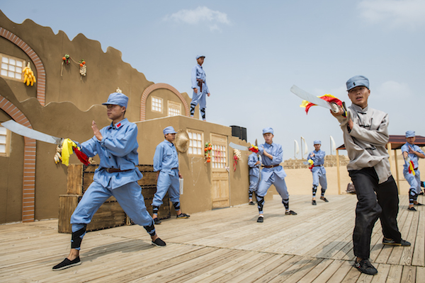 响沙湾,沙漠,度假地,景区,旅游,图片,照片,摄影,内蒙古响沙湾,内蒙古旅游,鄂尔多斯市旅游,莲花酒店,莲花度假酒店,莲沙度假岛,福沙度假岛,悦沙休闲岛,仙沙休闲岛,一粒沙度假村,在线预订,预定,旅行社,AAAAA,5A级旅游景区,库布齐,库布其沙漠,库布其旅游