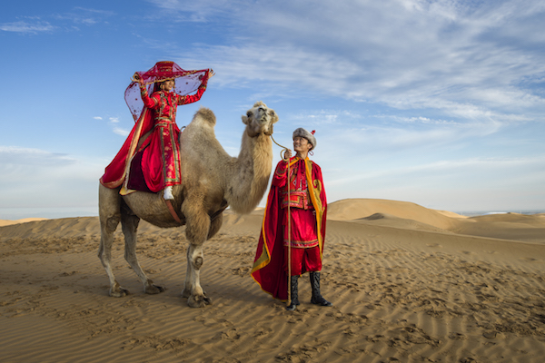 响沙湾,沙漠,度假地,景区,旅游,图片,照片,摄影,内蒙古响沙湾,内蒙古旅游,鄂尔多斯市旅游,莲花酒店,莲花度假酒店,莲沙度假岛,福沙度假岛,悦沙休闲岛,仙沙休闲岛,一粒沙度假村,在线预订,预定,旅行社,AAAAA,5A级旅游景区,库布齐,库布其沙漠,库布其旅游